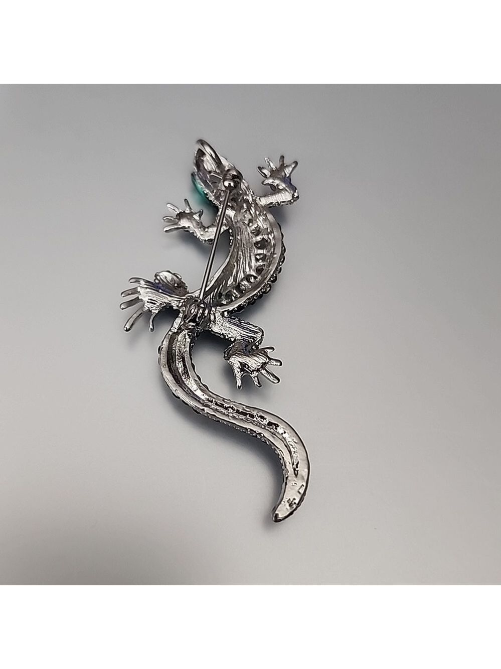 Gecko Simulated Diamonds 🦎 - Picture 2 of 4